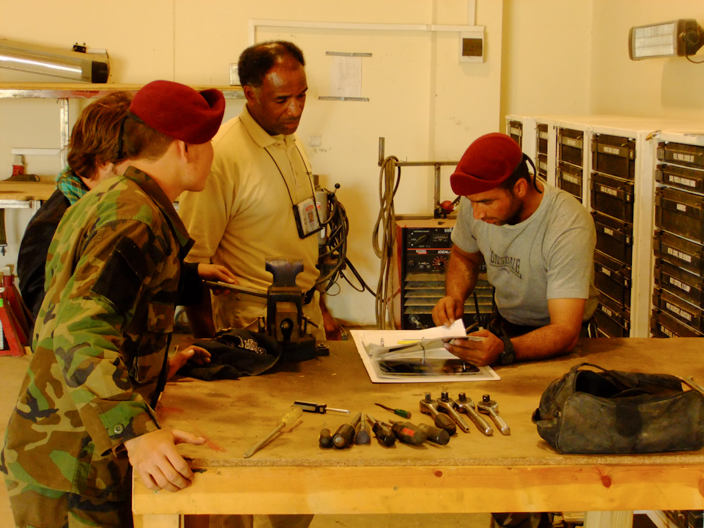 Training 3rd Commando soldiers on daily operation of maintenance and motor pool inventory control, 2010