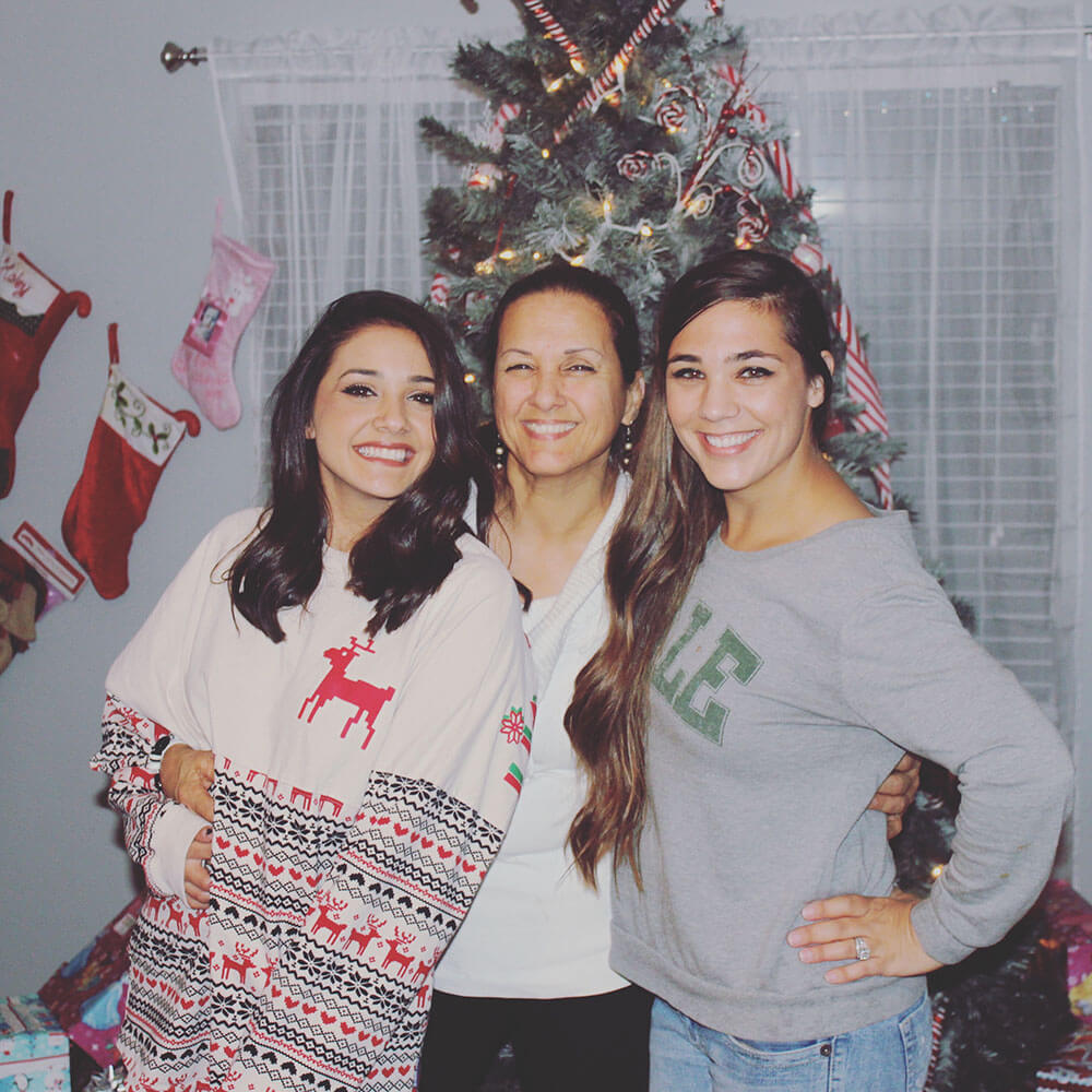 Ruby with her mother and sister